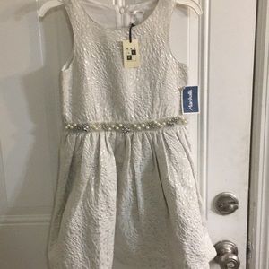 White lids dress